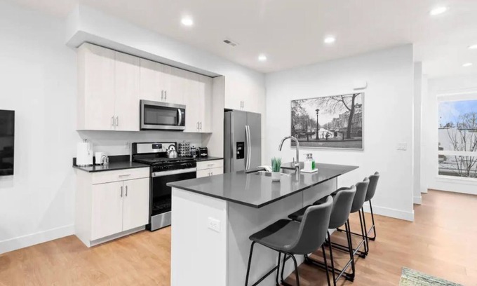 Liberty Wells House | Ski Haven in the City -Spacious and Clean Townhome