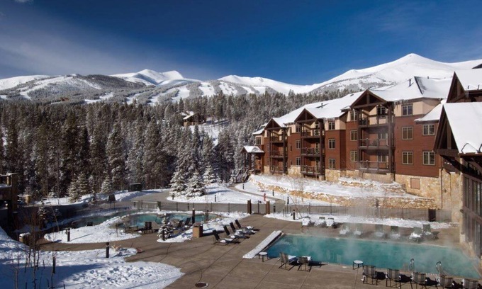 Four O'Clock Resort | Ski in, ski out at amazing Breck Resort! 2/19/23-2/26/23