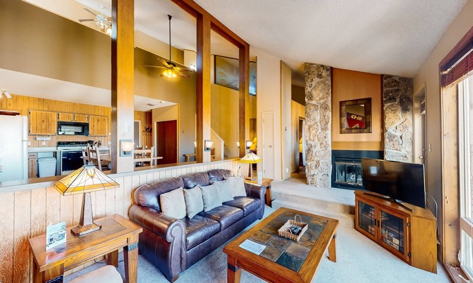 Silvercreek Condo | Ski-in/ski-out condo with loft, pool, basketball court & mountain-view balcony