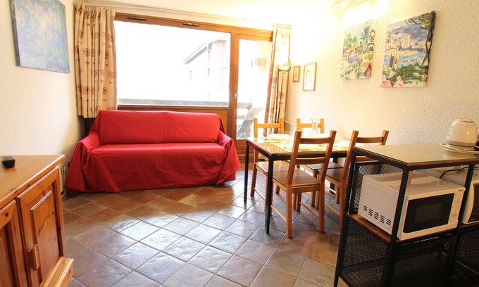 Montgenevre Apartment | Ski-In/Ski-Out Family Apt for 4 with Parking & WiFi - Montgenèvre