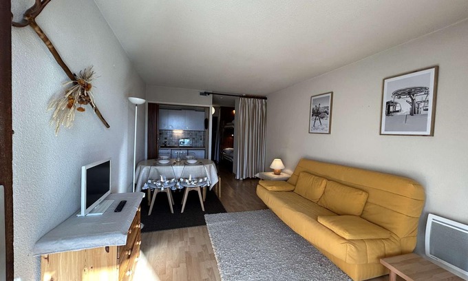Montgenevre Apartment | Ski-In/Ski-Out Studio for 4 with Mountain Views, Balcony, and Parking