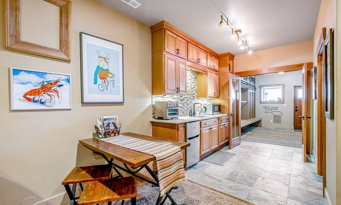 Hyak Apartment | Ski-in/ski-out studio with air hockey table, foosball table, & free WiFi