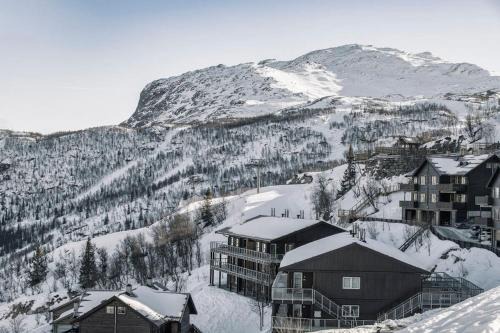 Hemsedal Apartment | Ski in-Ski out with Sauna and Modern Mountain Comfort