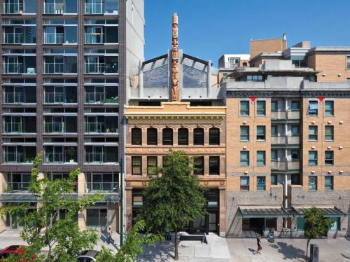 Gastown Hotel | Skwachàys Lodge