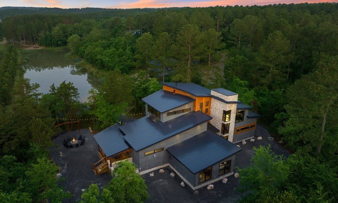 Hochatown Cabin | Sky's The Limit in Hochatown/Broken Bow,OK