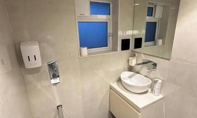 Khar Apartment | Skyline B : A Cozy Studio Apartment