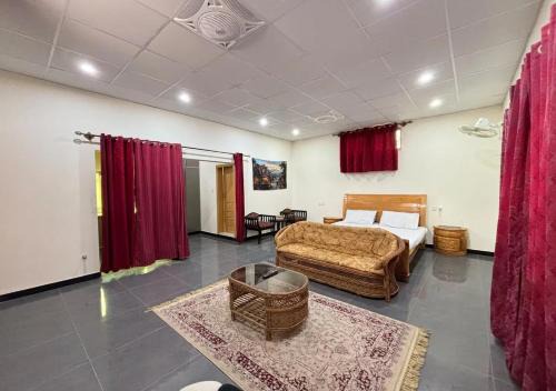 Muzaffarabad Apartment | Skyline Rooftop Studio