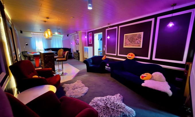 Bad Ems House | Skyview | Whirlpool-Sauna-Billiard-Airhockey-Beamer-WeberBBQ