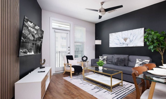 King William Apartment | Sleek 1BR w/Gym, Parking, Near King Wms&Towers