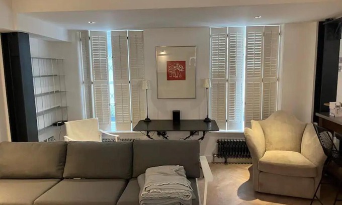 Fitzrovia Apartment | Sleek & Stylish 2BD Flat - Warren Street