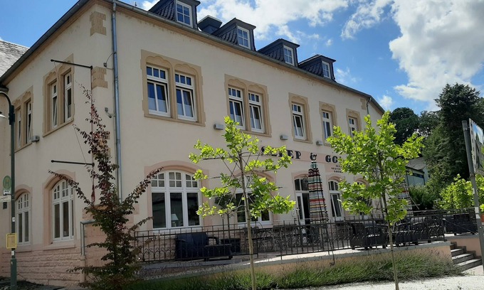 Nittel House | Sleep & Go Self Service Rooms