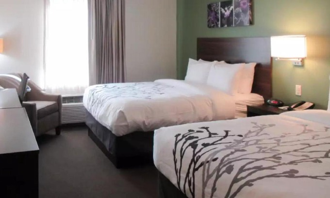 Chiloquin Hotel | Sleep Inn & Suites Chiloquin-Crater Lake Junction