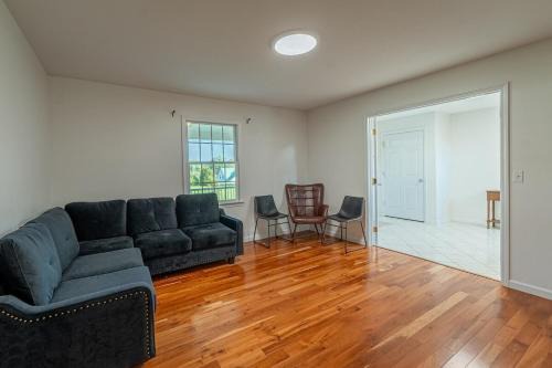Lansing House | Sleeps 29, 8300 sq ft house, 6 acres