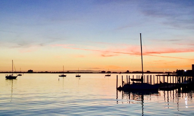 Gulfport Cottage | Sleepy Seahorsezzz at Beachrelaxmore -110 yards to the beach! Cute as a button!
