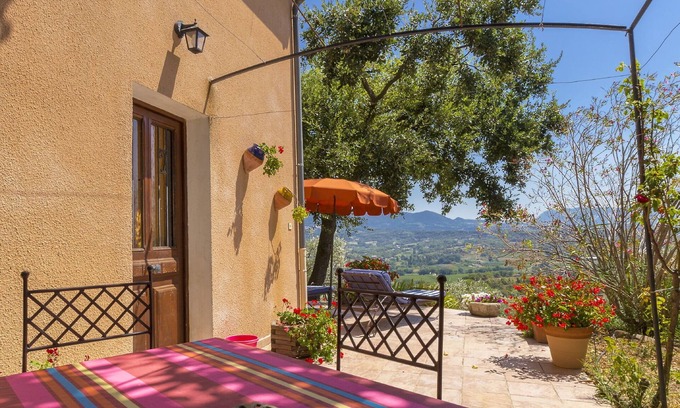 Mirabel-aux-Baronnies Cottage | SMALL PROVENCAL FARMHOUSE FOR 2 PEOPLE MAX 6KM FROM VAISON IN A PEACEFUL SETTING FACING THE VENTOUX MOUNTAINS