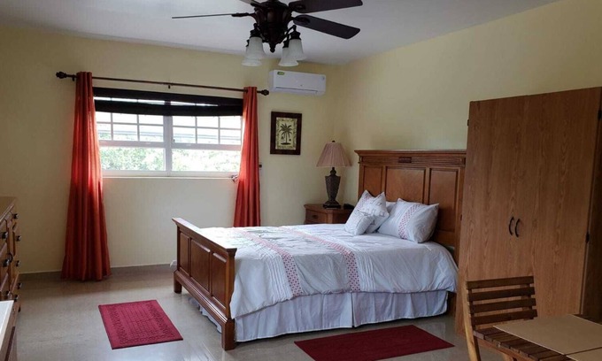 Leeward Settlement Apartment | Smith Oasis - Close to Kiteboarding and Long Bay Beach
