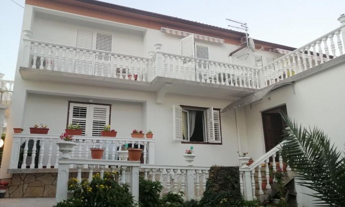 Rab House | Smještajni objekt Padovan