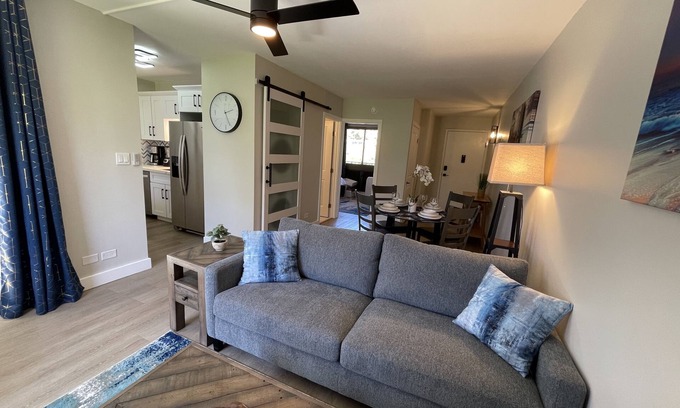Kahana Condo | Smoking Deal! Beautiful Renovated Unit, Partial Ocean View! Walk to beach π€π½