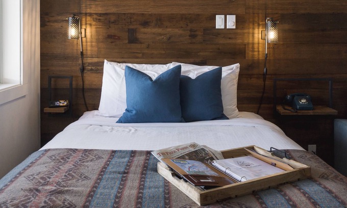 East Kootenay Hotel | Snow Valley Lodging