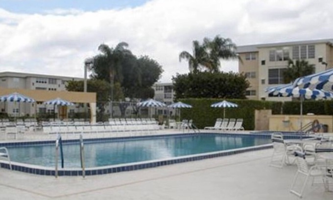 Boynton Beach Apartment | Snowbirds Welcome - 50+ Community - 1st floor condo - Seasonal Rentals Only