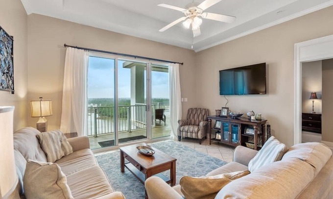 Orange Beach Condo | Snowbirds Welcome|Waterfront|Lazy River|Sleeps 6!