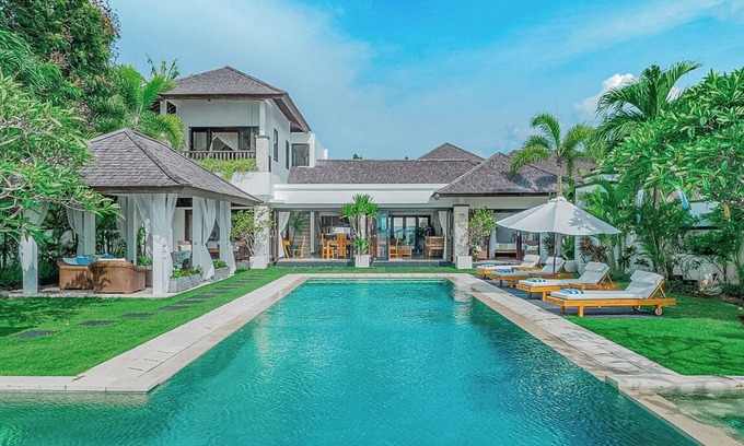 Nusa Dua Villa | SO3005 - Waterfront 3 Bedroom Villa in Nusa Dua
