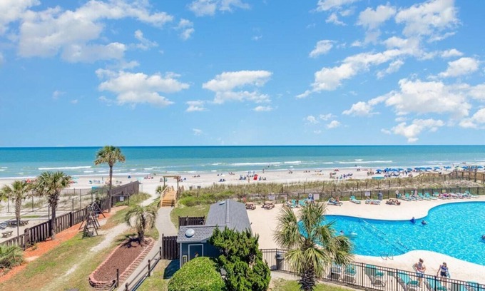 Myrtle Beach Condo | Soak Up the Sun In Style!