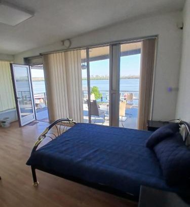 Mladenovac Apartment | Sobe i apartmani Terasa