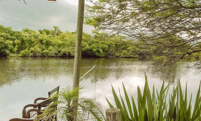 Passo de Torres House | Sobrado a Beira do rio Manpituba com Piscima Quiosques com Churrasqueira