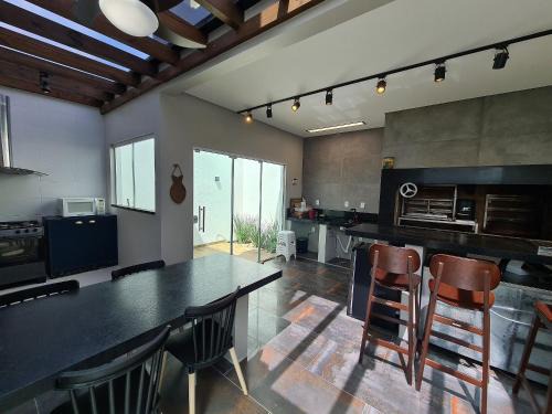 Mariscal House | Sobrado Praia do Mariscal com 3 dormitórios