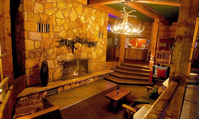Cooke City-Silver Gate Hotel | Soda Butte Lodge