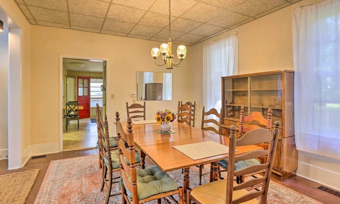 Sodus Point House | Sodus Point Escape w/Yard: Walk to Lake Ontario