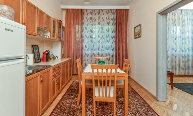 Sofia City Center Apartment | Sofia Retro - Top Center 1BDR Apartment by Flat Mаnager