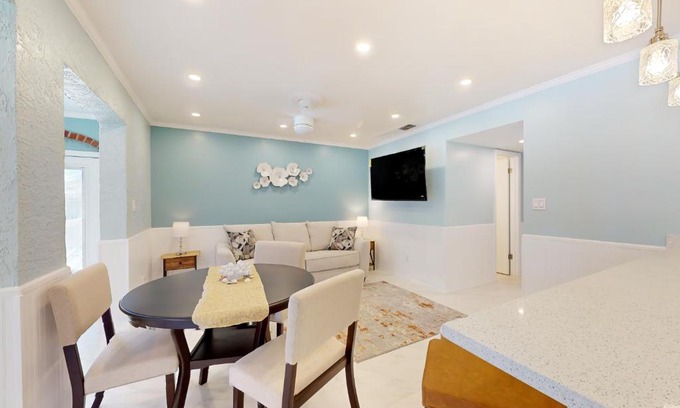 Port Isabel Apartment | Soft Serenity