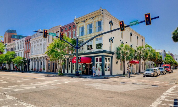 Charleston Historic District Condo | Soho Suite-Where Luxury & Location Meet