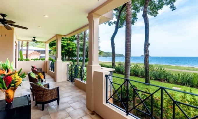 Playa Hermosa Condo | Sol y Mar 1C | Beachfront Bottom Floor Condo