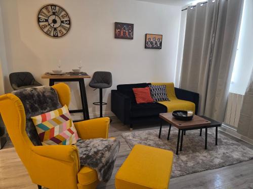Solihull Apartment | Solihull 10 mins to NEC and Airport Free Parking