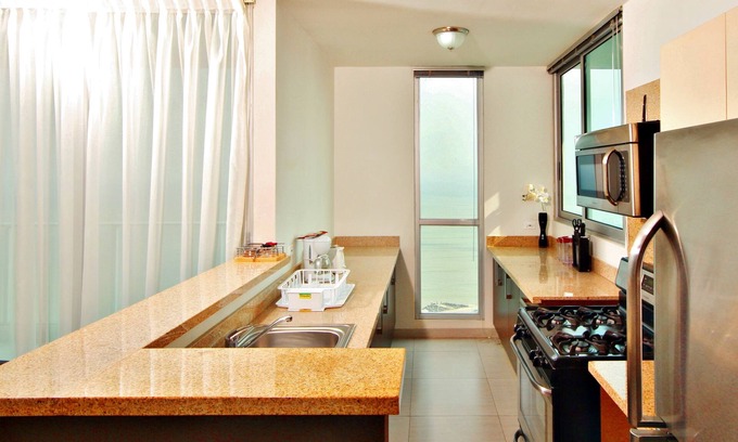 Tumba Vieja Apartment | Soloi suite in San Francisco