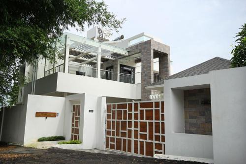 Thrippunithura House | solomons ark