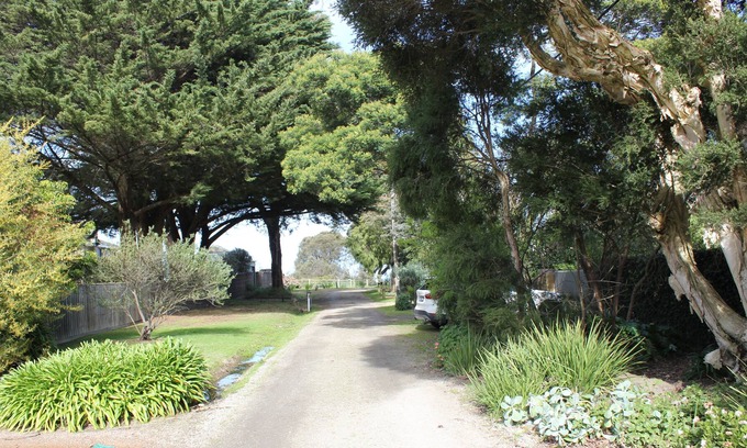 Somers House | Somers Beach House - Sun Soaked Deck, 100m to the Beach and General Store