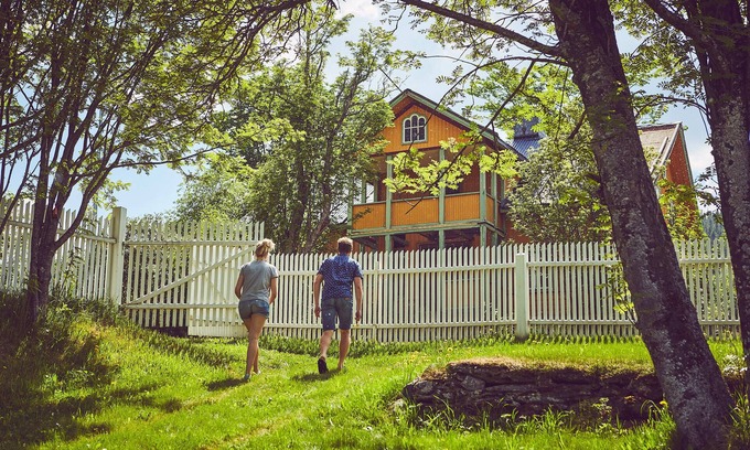 Vang Bed & Breakfast | Sommerhotellet