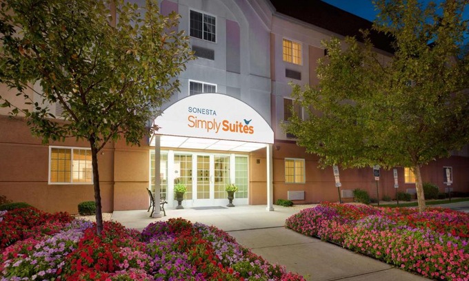 Nanuet Hotel | Sonesta Simply Suites Nanuet