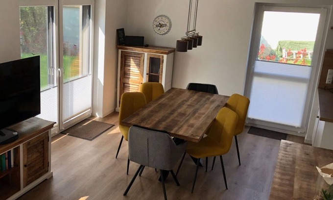 Werdum House | Sonnenhuus Sanddorn - Neues Ferienhaus/Doppelhaushälfte in Bester Lage in Werdum Gelegen, für max