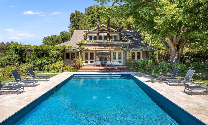 Santa Rosa House | Sonoma County Escape with pool, fire pit, bocce ball, gym