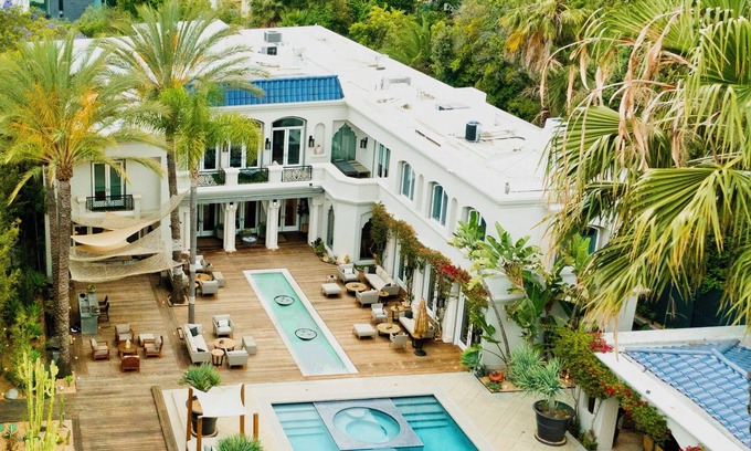 The Flats House | Sophisticated Grand Mansion in Prime Beverly Hills