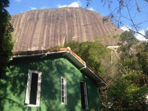 Posse House | Sossego aos pés da Pedra do Elefante