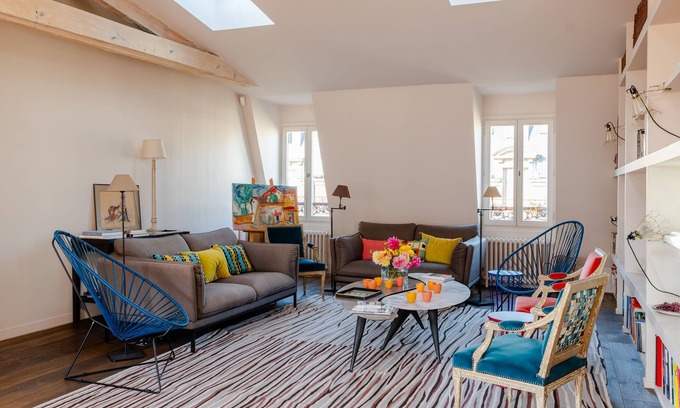 7th Arrondissement Apartment | Soulful Fusion, by Veeve