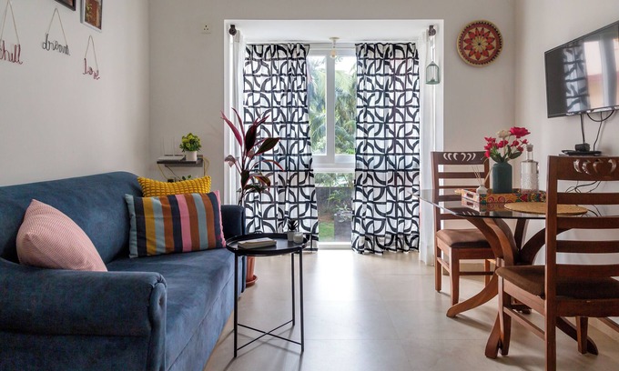 Kudal Apartment | Soulful Nest 'Create': A Cosy & Vibrant home with pool in Siolim, near Chapora