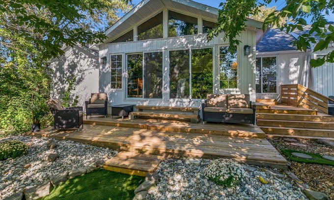Leamington Other | South Point Retreat - Featuring King Size Bed, quiet and secluded!