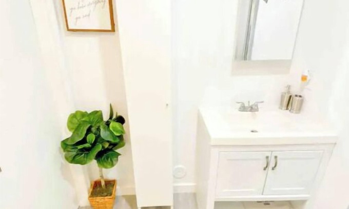 West Park Apartment | Sovereign Zen Studio in Hallandale Beach